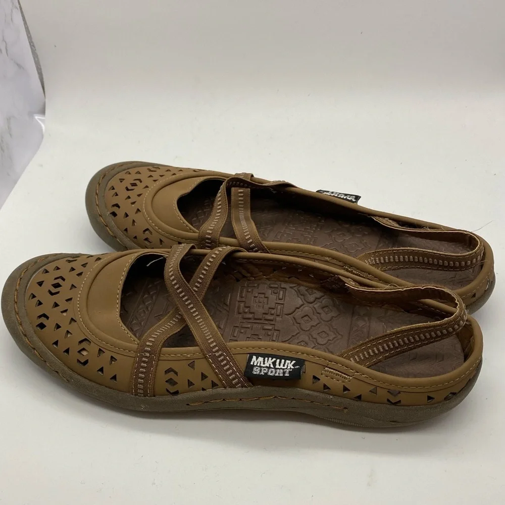 MUK LUKS Sport Brown Flat Shoes women’s‎ size 8